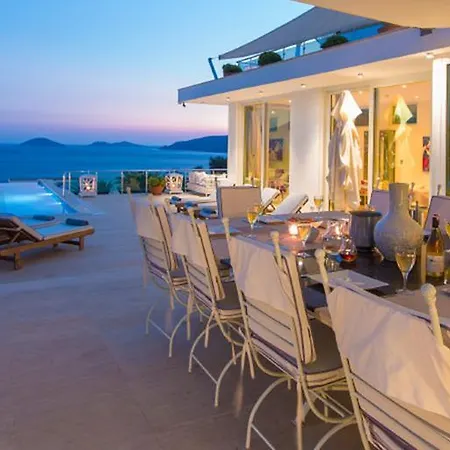 Glass House Villa *