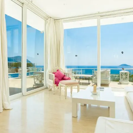 Glass House * Kalkan